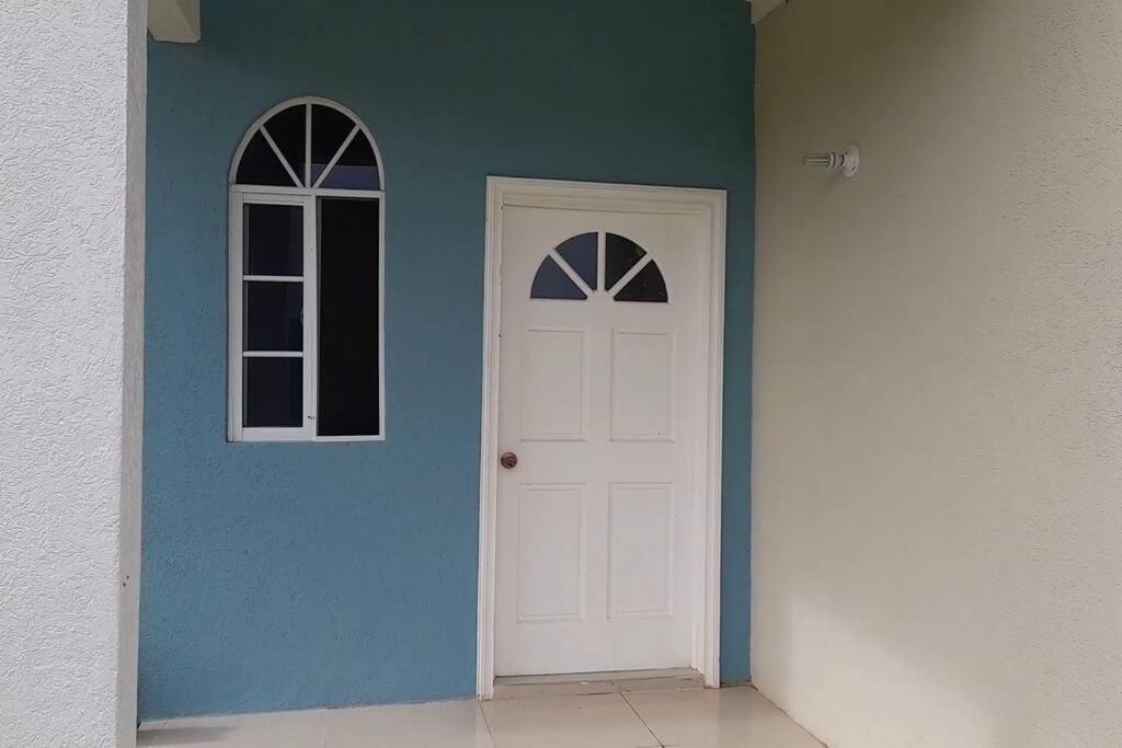 Loodik Vacation Home Brompton Manor Black River Esterno foto