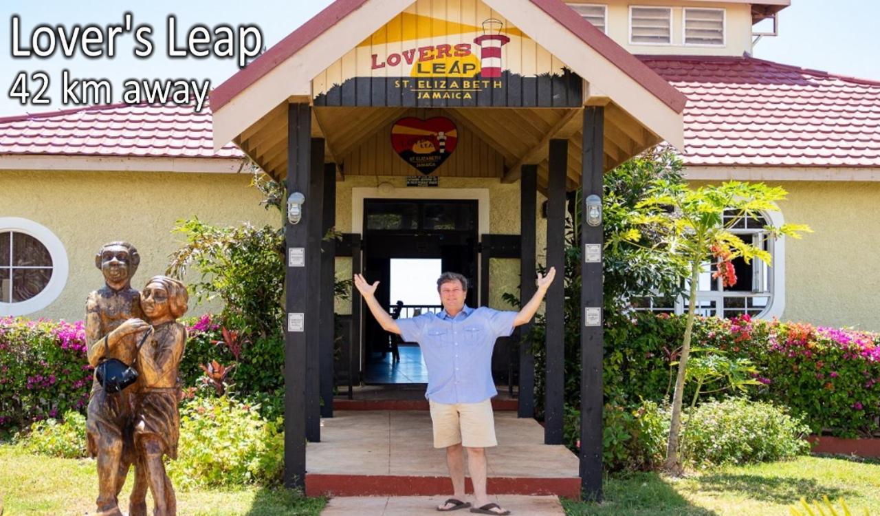Loodik Vacation Home Brompton Manor Black River Esterno foto